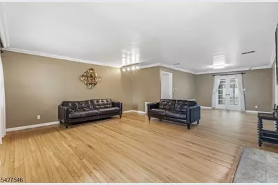 555 Riverside Dr, Elizabeth, NJ 07208 - Photo 25