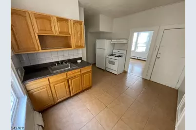 1425 Lexington Pl, Elizabeth, NJ 07208 - Photo 3