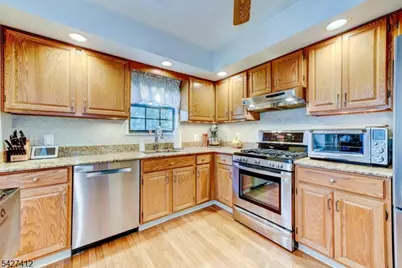 50H Beacon Hill Rd #H, West Milford, NJ 07480 - Photo 9