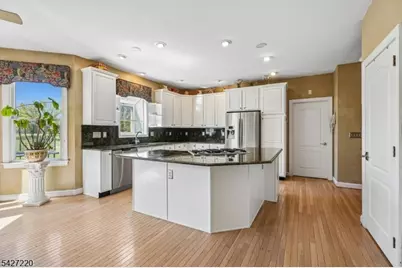 2 Fairway Dr, Readington Twp., NJ 08889 - Photo 13