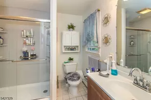 10 Evers Ct, Wayne, NJ 07470 - Photo 13