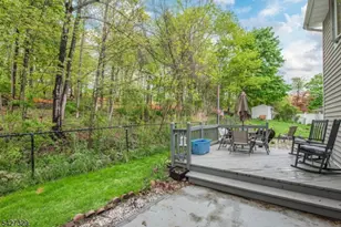 10 Evers Ct, Wayne, NJ 07470 - Photo 19