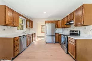 10 Glenn Ave, Glen Gardner, NJ 08826 - Photo 3