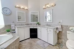 30 Baybury Ct, East Hanover Township, NJ 07936 - Photo 17
