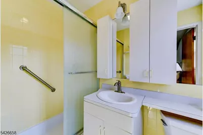 35 Payson Rd, Pequannock Township, NJ 07440 - Photo 25
