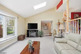 4 Winfield Dr, Parsippany, NJ 07054 - Photo 3