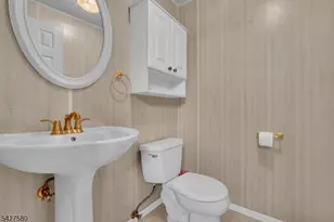 106 Louis Ln, Hackettstown, NJ 07840 - Photo 21