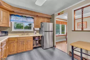 106 Louis Ln, Hackettstown, NJ 07840 - Photo 13