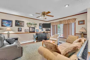 106 Louis Ln, Hackettstown, NJ 07840 - Photo 3