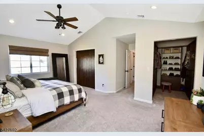 29 Fox Chase Rd, Jefferson Township, NJ 07438 - Photo 13