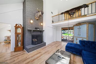 7 Pathfinder Trl, Jefferson Township, NJ 07885 - Photo 13