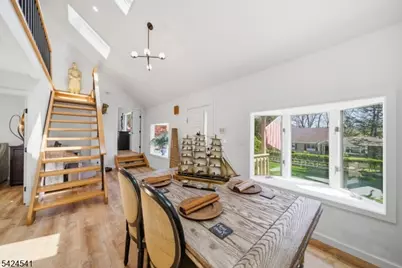 7 Pathfinder Trl, Jefferson Township, NJ 07885 - Photo 5