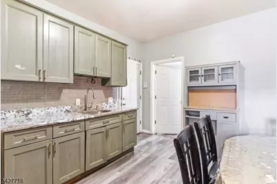 51 Richards St, Newark, NJ 07105 - Photo 23