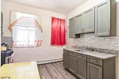 51 Richards St, Newark, NJ 07105 - Photo 5