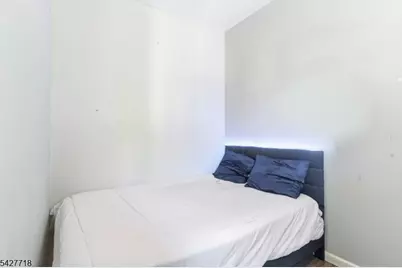 51 Richards St, Newark, NJ 07105 - Photo 29