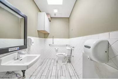 76 Market St, Clifton, NJ 07012 - Photo 9