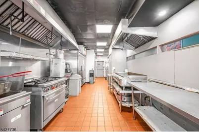 76 Market St, Clifton, NJ 07012 - Photo 11