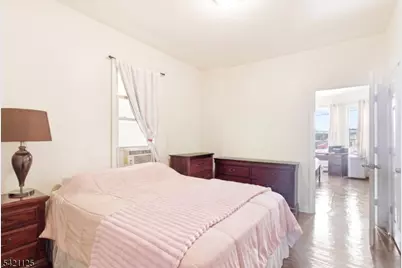 237 Astor St, Newark, NJ 07114 - Photo 37