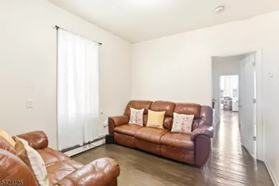 237 Astor St, Newark, NJ 07114 - Photo 35
