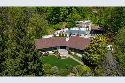 38 Farview Rd, Millburn, NJ 07041 - Photo 3