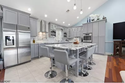 358 S Middlebush Rd, Franklin Township, NJ 08873 - Photo 11