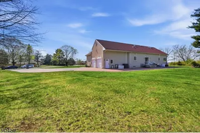 358 S Middlebush Rd, Franklin Township, NJ 08873 - Photo 31