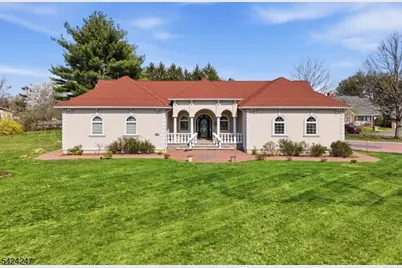 358 S Middlebush Rd, Franklin Township, NJ 08873 - Photo 1