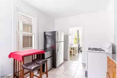 369 E Kinney St, Newark, NJ 07105 - Photo 25