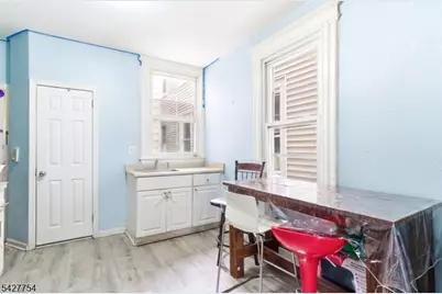 369 E Kinney St, Newark, NJ 07105 - Photo 9