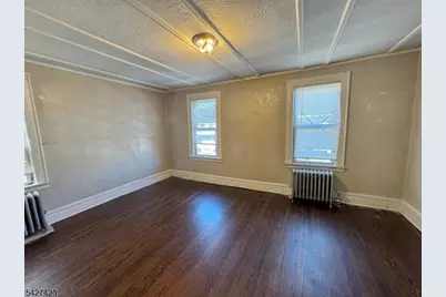 11 Lentz Pl, Irvington, NJ 07111 - Photo 5