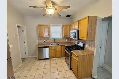 11 Lentz Pl, Irvington, NJ 07111 - Photo 13