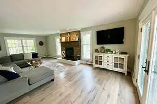 105 Orben Dr, Roxbury Township, NJ 07850 - Photo 9