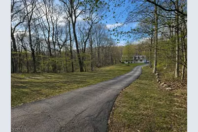 105 Orben Dr, Roxbury Township, NJ 07850 - Photo 33