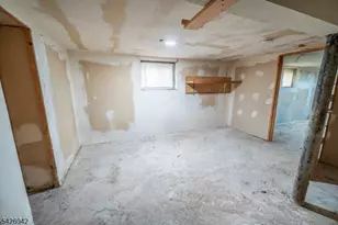 26 Scofield St, Newark, NJ 07106 - Photo 19