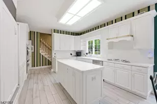 3 Lockwood Dr, Bridgewater, NJ 08807 - Photo 9