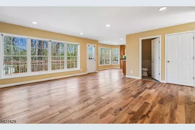 2 Log Rd, Jefferson Township, NJ 07849 - Photo 19