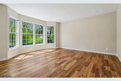 2 Log Rd, Jefferson Township, NJ 07849 - Photo 9