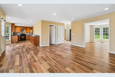 2 Log Rd, Jefferson Township, NJ 07849 - Photo 17