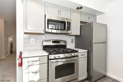 3707 Mark Twain Way, Mahwah, NJ 07430 - Photo 5