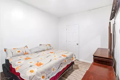 204 Parkhurst St, Newark, NJ 07114 - Photo 17