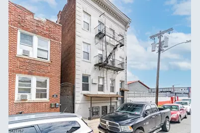 204 Parkhurst St, Newark, NJ 07114 - Photo 3