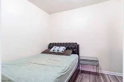 204 Parkhurst St, Newark, NJ 07114 - Photo 13