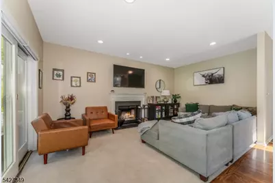 45 Grandin Court, Union Township, NJ 08802 - Photo 17
