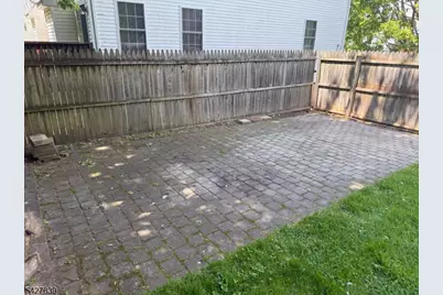 14 Raymond St, Phillipsburg, NJ 08865 - Photo 3