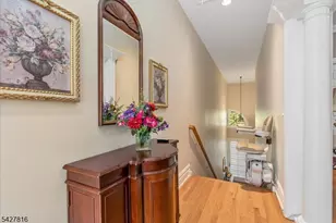 29 Schmidt Cir, Watchung, NJ 07069 - Photo 3