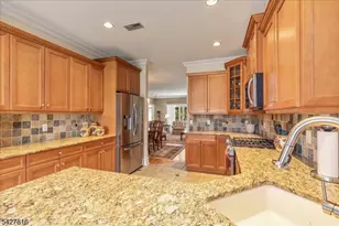 29 Schmidt Cir, Watchung, NJ 07069 - Photo 15