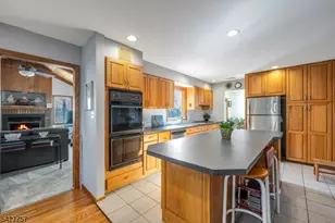 10 Woodmere Rd, West Caldwell, NJ 07006 - Photo 11