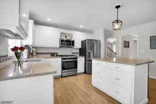 16 Lenape Ct, Bernards Township, NJ 07920 - Photo 15