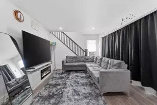 128 Carolina Ave, Newark, NJ 07106 - Photo 3