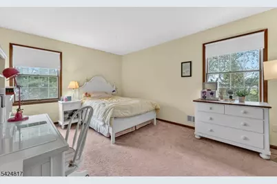 2 Rittenhouse Cir, Raritan Township, NJ 08822 - Photo 25